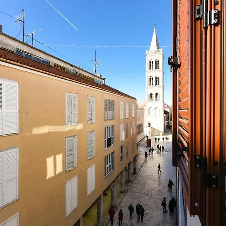 Santa Lucia *