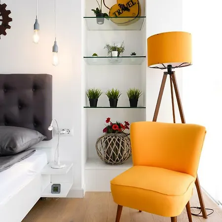 Deluxe Santa Lucia アパート ザダル