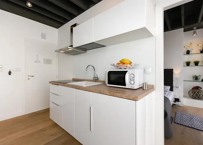 Deluxe Santa Lucia *